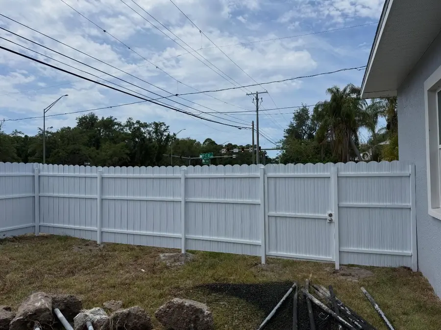 Fence company Orlando, FL β privacy fence installation